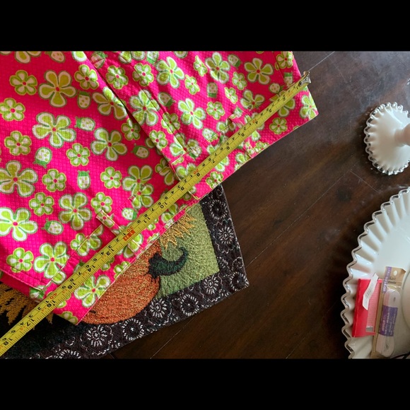 Lilly Pulitzer Dune Buggy Pink And Green Capris - Picture 5 of 5